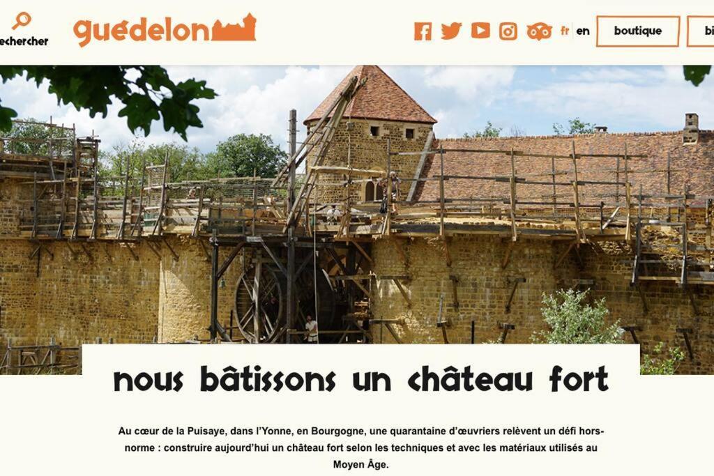 Holiday home Maison Chaleureuse En Centre Village Avec Cheminee